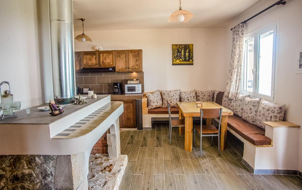 Villa Jlo à Dhavgáta Extérieur photo