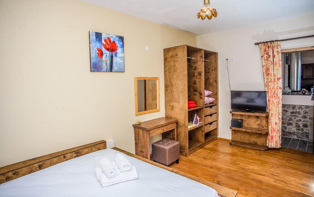 Villa Jlo à Dhavgáta Extérieur photo